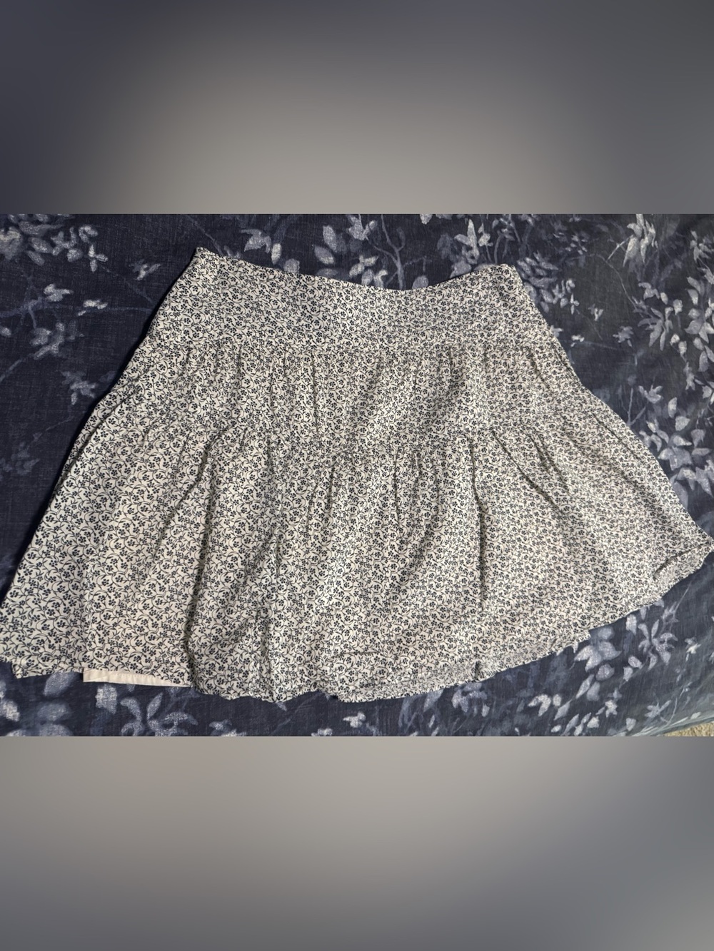 LOFT Cream and Navy Floral Tiered Skirt